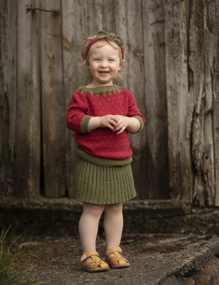 Product image for VIKING - CERENA GENSER, SKJØRT OG HÅRBÅND 2018-4