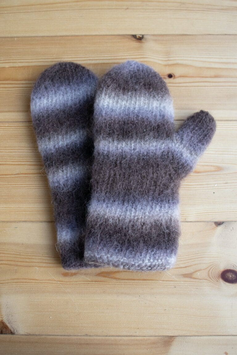 Product image for GJESTAL - PRETTY TOVA VOTTER 305-08