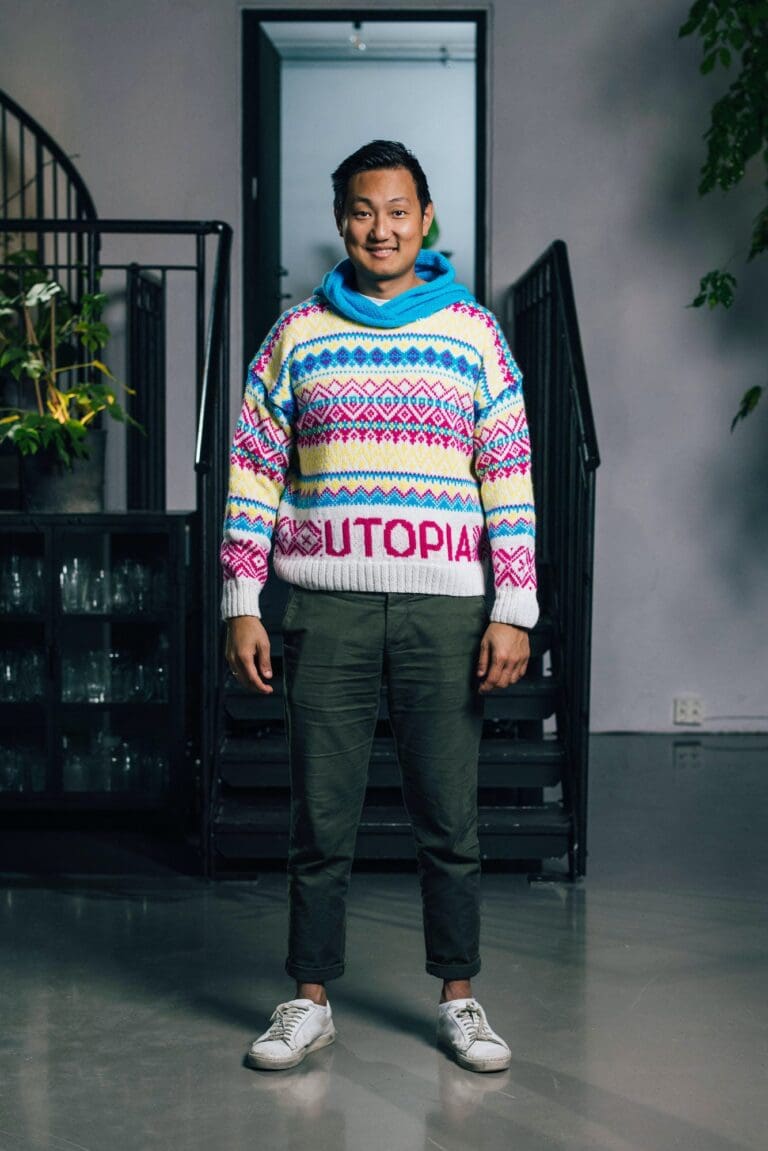 Product image for UTOPIA HOODIE 119-01
