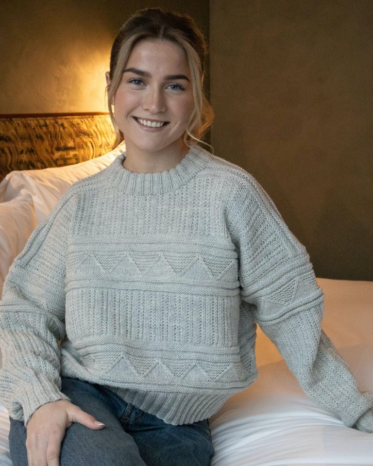 Product image for DAGMAR GENSER CROPPED 316-01